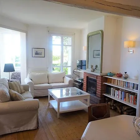 With 3 Bedrooms *